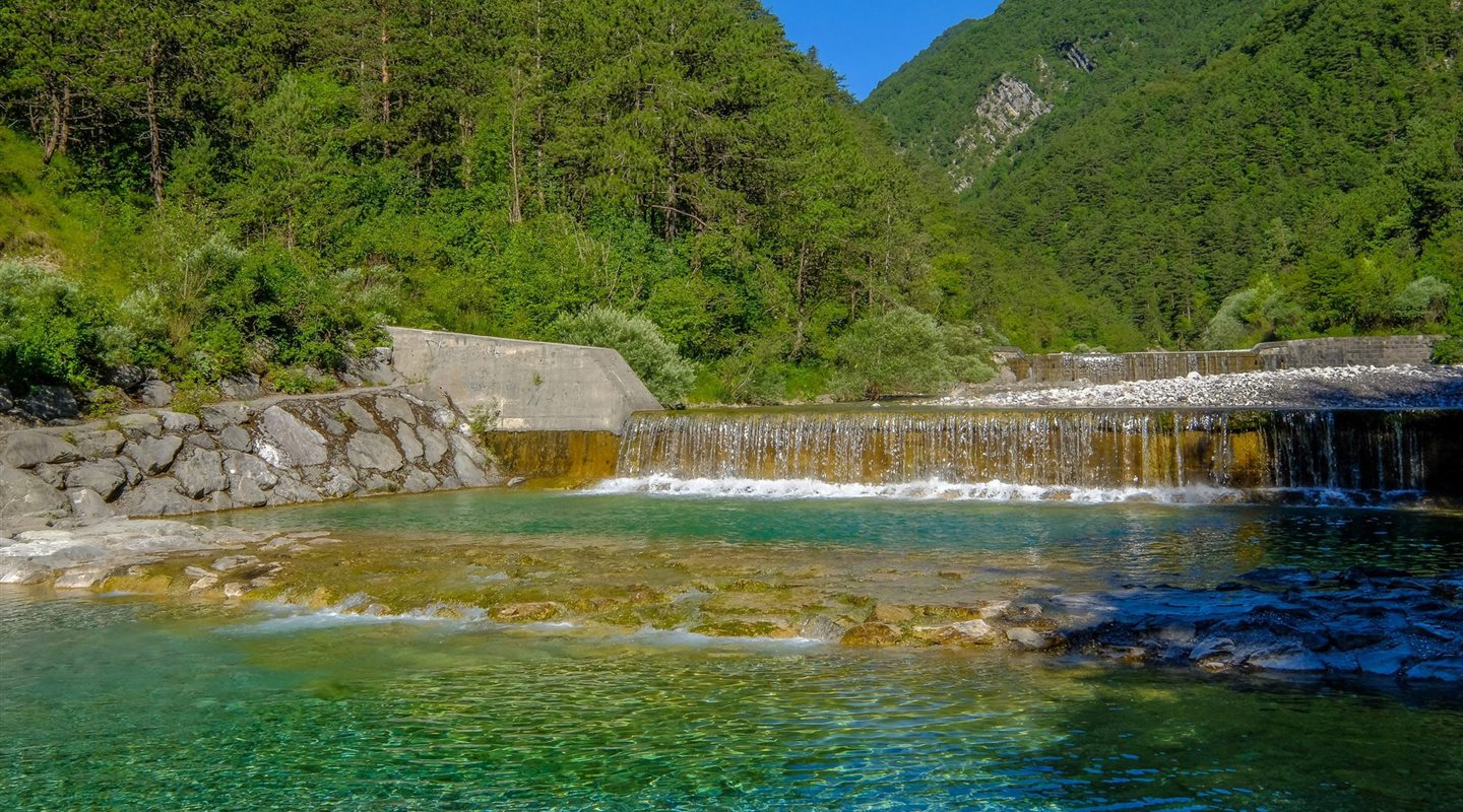 Le smeraldine acque del Torrente Palar