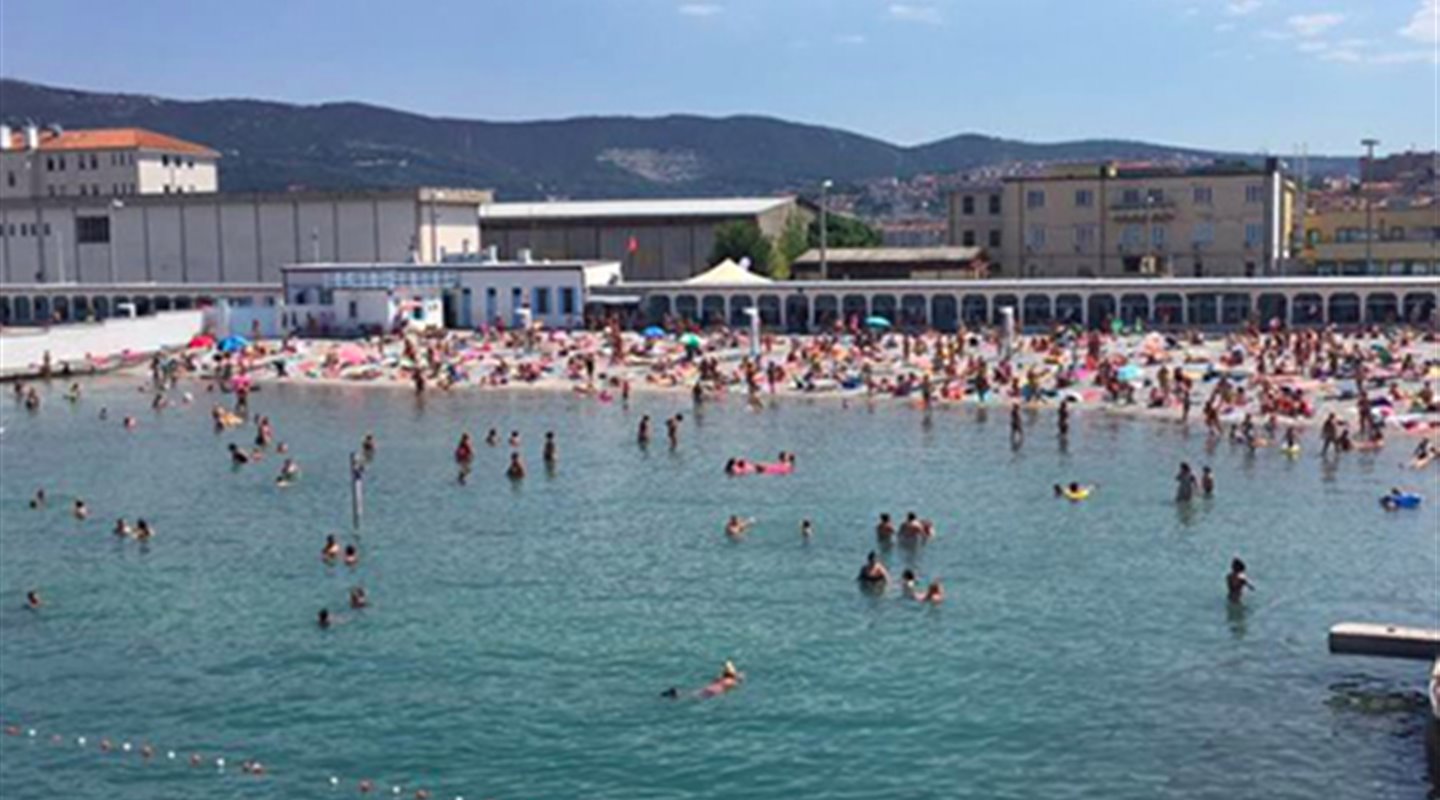 Get Pedocin Il Fascino Intramontabile Dello Storico Muro For iPhone Wallpaper Pedocin Il Fascino Intramontabile Dello Storico Muro Desktop Wallpaper