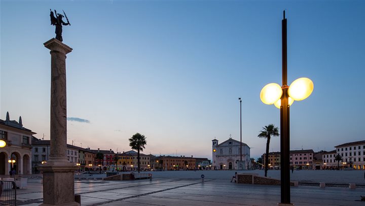 Palmanova